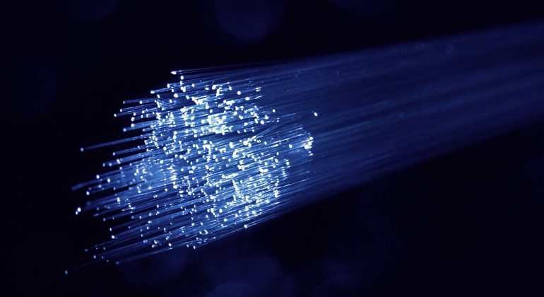 Fibra Ottica Aziendale: Scopri Tipologie e Vantaggi